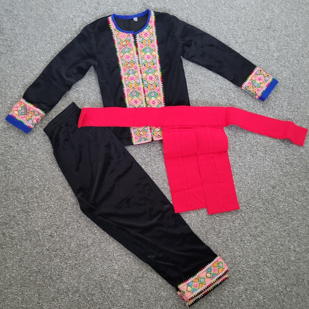 Hmong men outfit